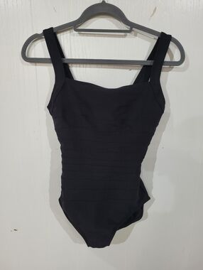 Miraclesuit Womens Black One-Piece Square Neck Bandit Tummy Control Swimsuit 8